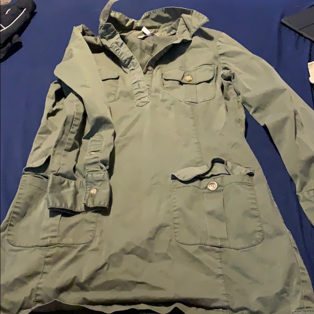 Green army jacket like pullover & cream button up